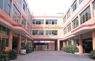 專業為客戶提供脫模、防銹、清洗、潤滑等注塑(壓鑄)模具護理潤滑產品技術解決方案的優質服務商 。環保型產品:塑膠脫模劑、工模防銹劑、模具清洗劑、模具防銹劑、頂針,工廠,廠商-東莞市龍翔模具潤滑油